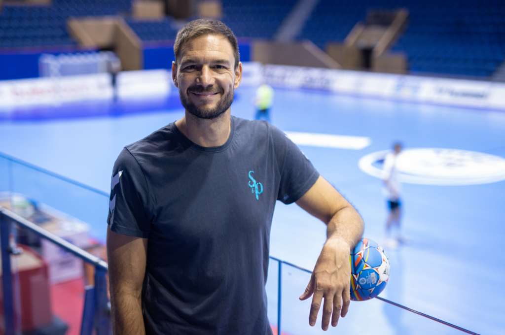 Carlos Prieto handball NGO